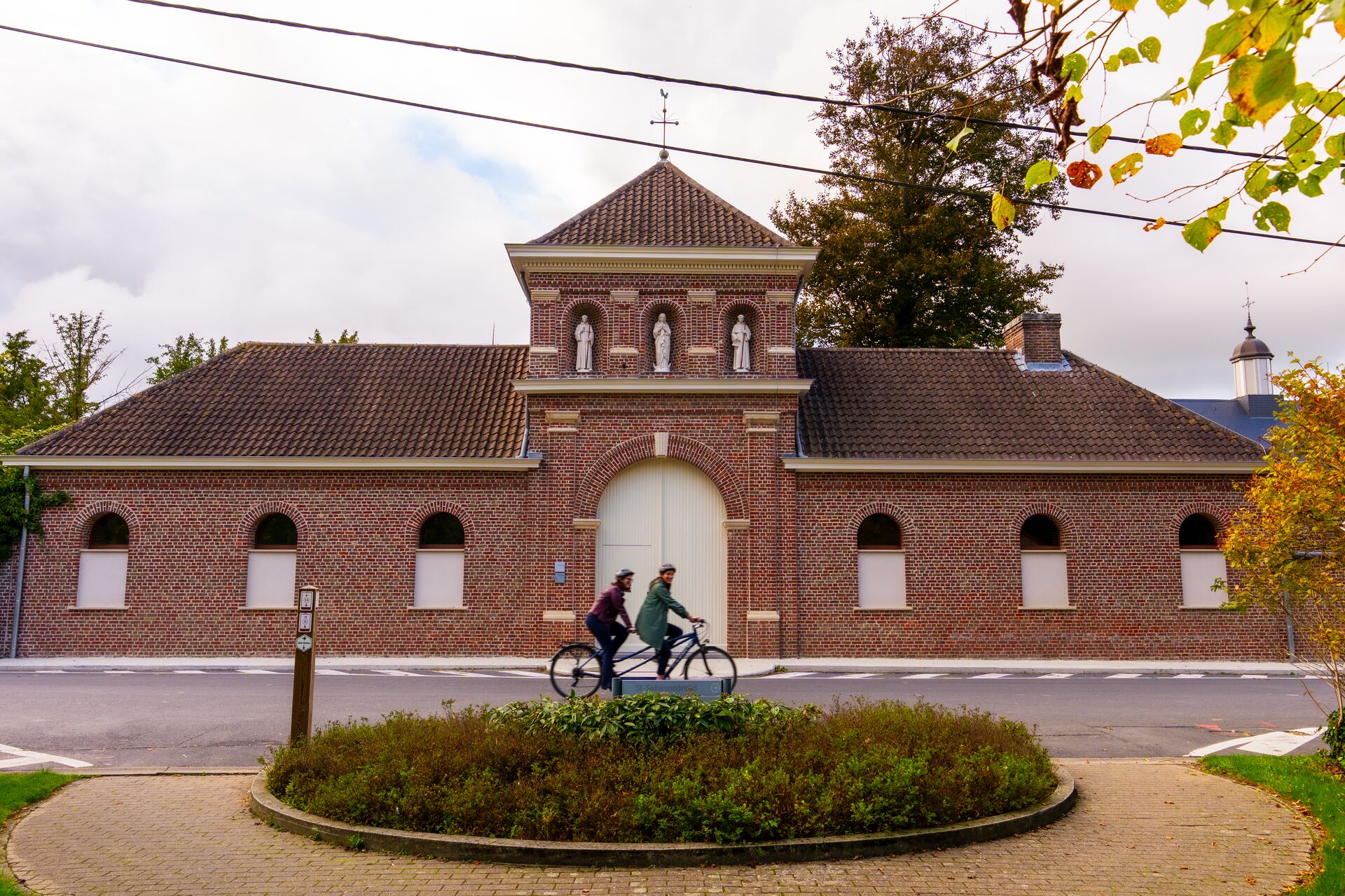 Finest Cycling Routes-201 Sint Sixtus abdij