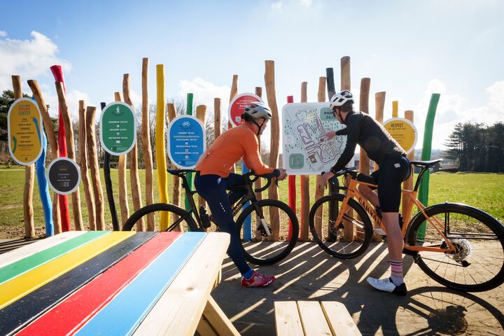 "Welkom op de Balenberg! Start je tocht in het belevingscenter en ontdek alles over off-road-fietsen. Daarna cross je de Balenberg naar hartenlust op en af. Sven Nys Cycling Center (c) Lander Loeckx (26)