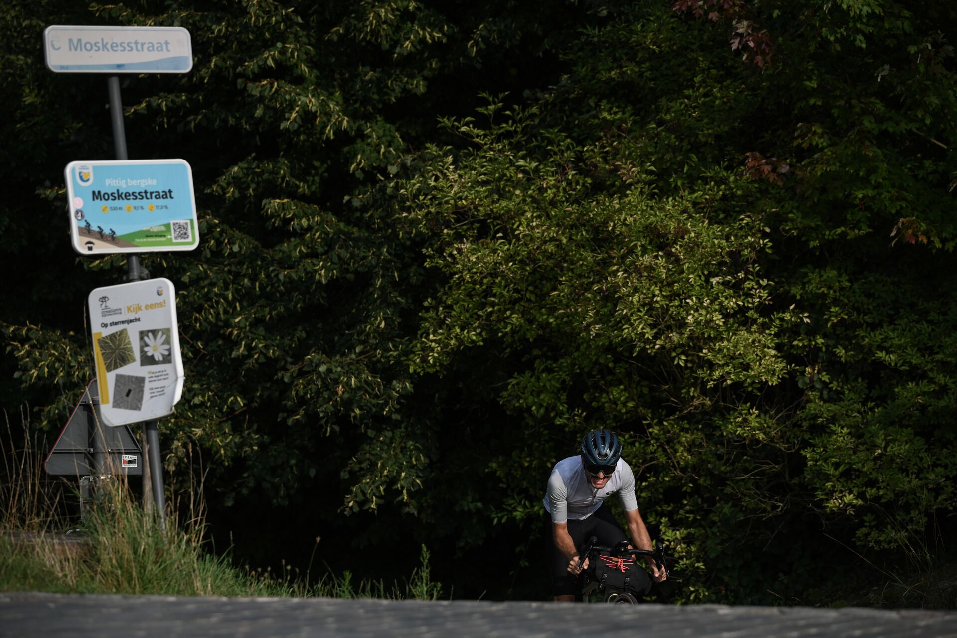 CYCLING IN FLANDERS _Moskesstraat (c) Grinta!
