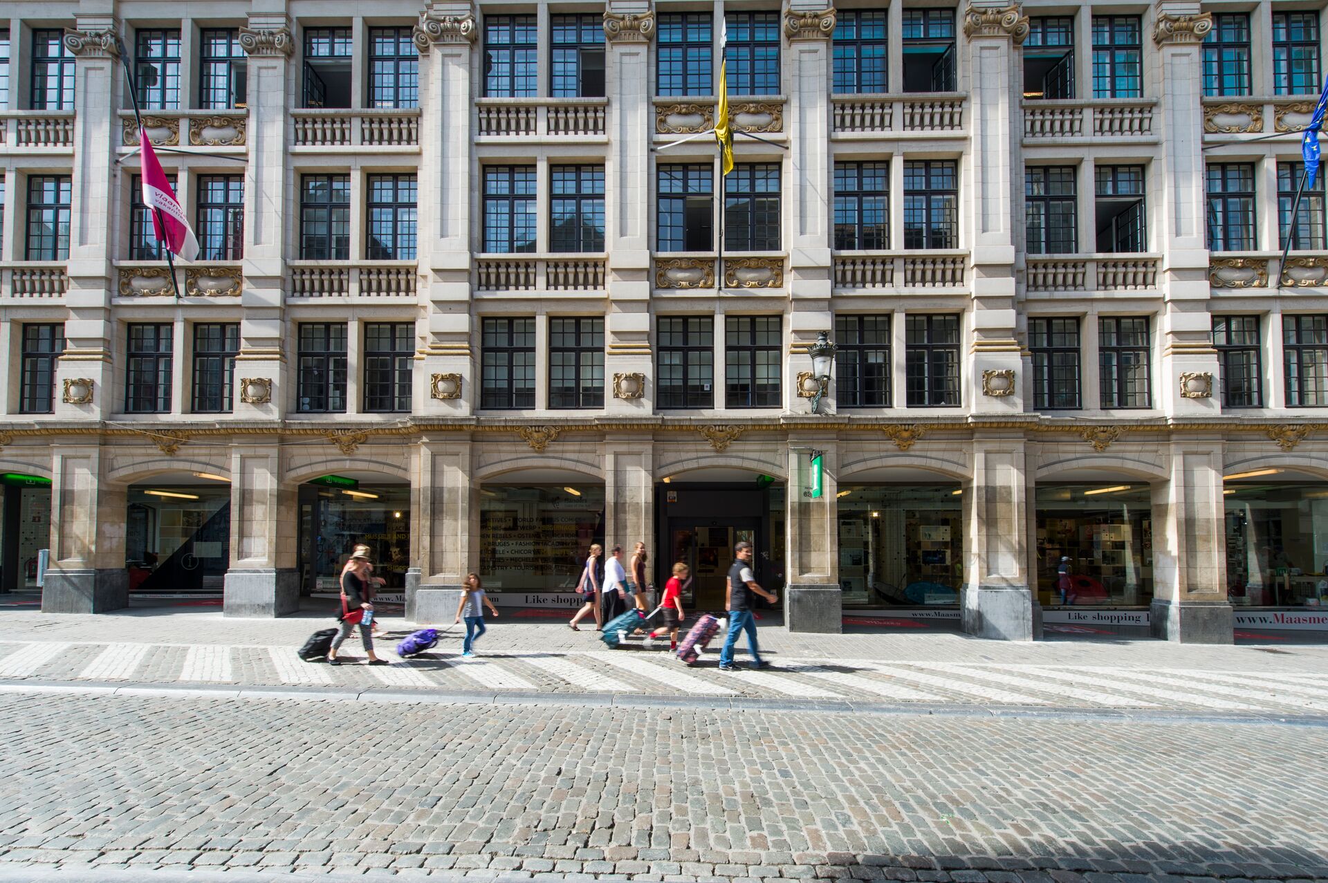 VISIT FLANDERS Visitor Information Centre - Brussels - July 18, 2014 061