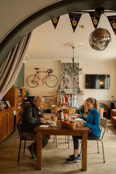 Iconic Cycle Routes | Icoonfietsroutes - Veggie Wayfarer 
