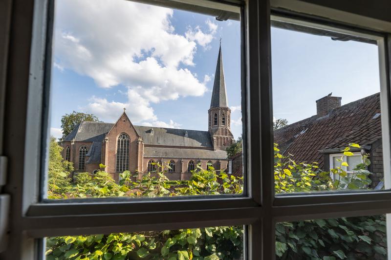 Gierle_OLV Kerk vanuit B&B Stilland © David Peskens
