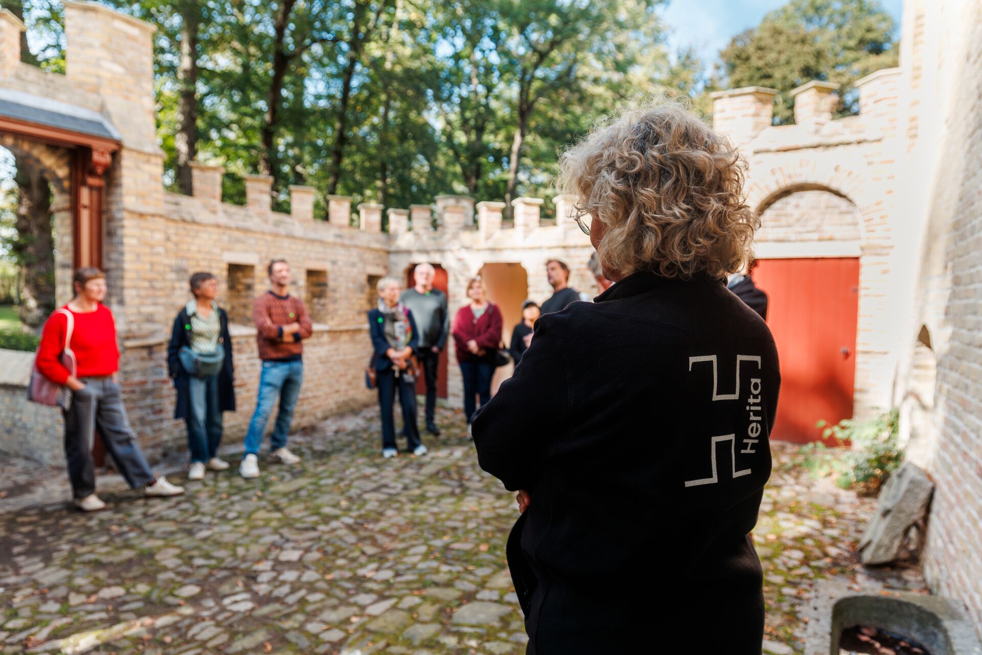 Kasteel Beauvoorde is één van de best bewaarde geheimen in de Westhoek. Het 17de-eeuwse lusthof was de oase van jonkheer Arthur Merghelynck. Kasteel Beauvoorde (c) Jens Baert iov Herita (42)