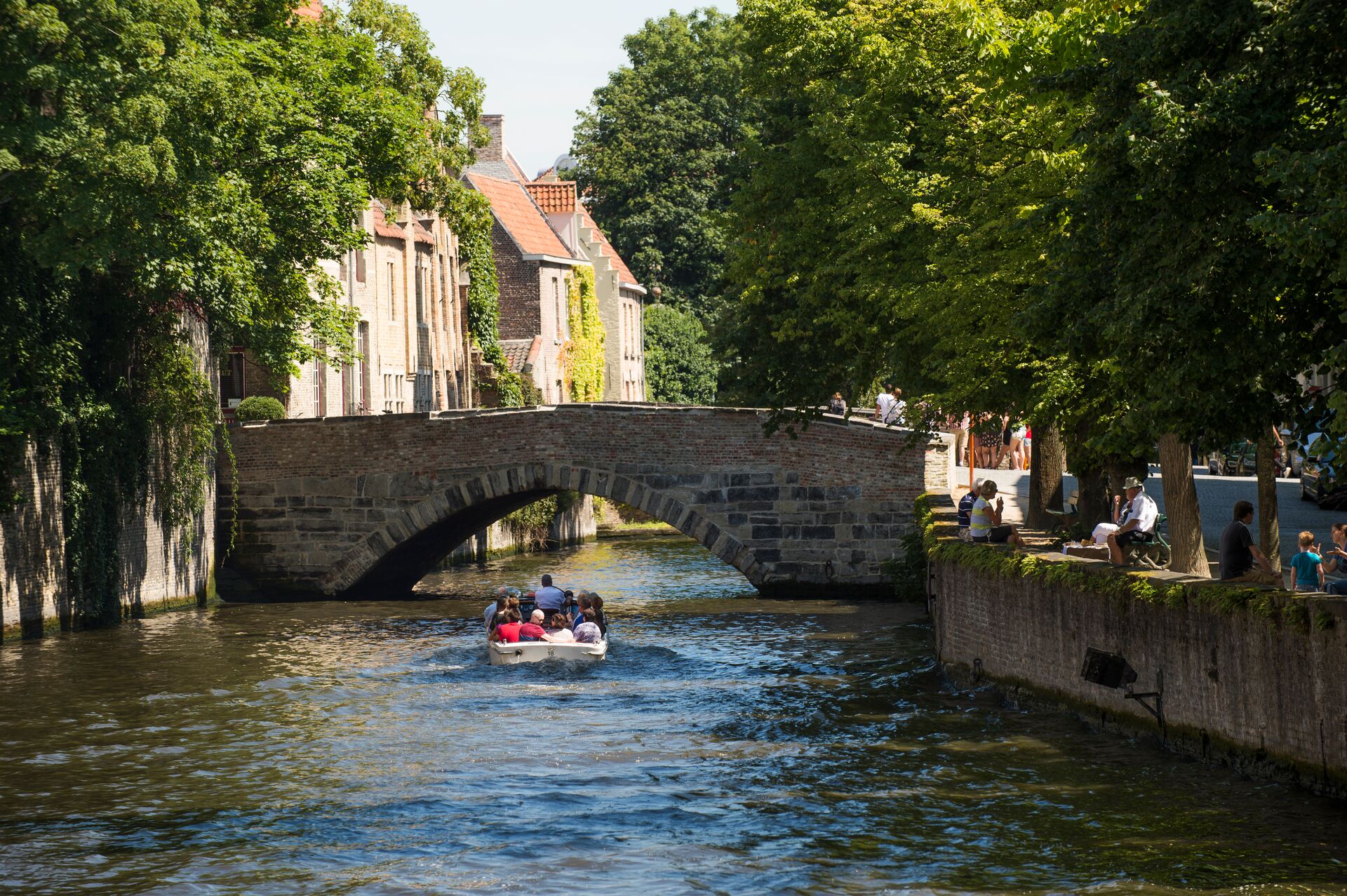 A day in Bruges - the canals