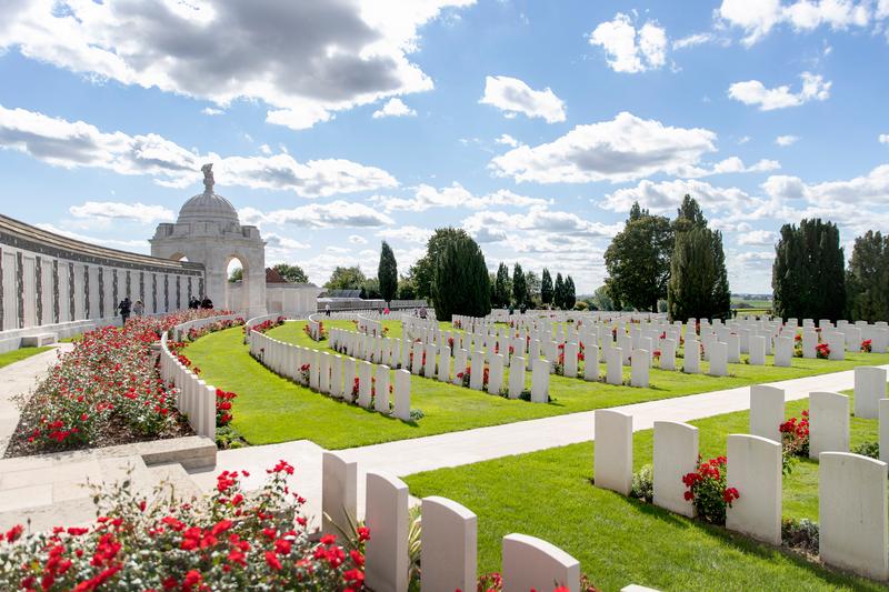 Fietsvakanties_Vlaanderen_Zonnebeke_Tyne_Cot_Cemetery-8 © David Samyn