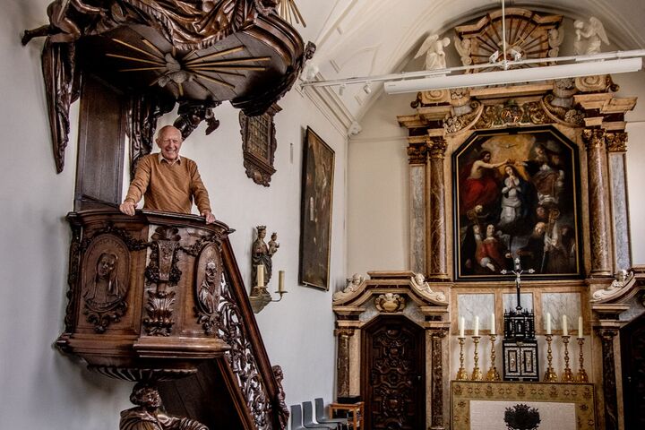 De Sint-Godelieveabdij is een historische site en beschermd monument met drie binnentuinen, gelegen tussen het station en ‘t Zand. Sint-Godelieveabdij-47 © Thomas De Boever