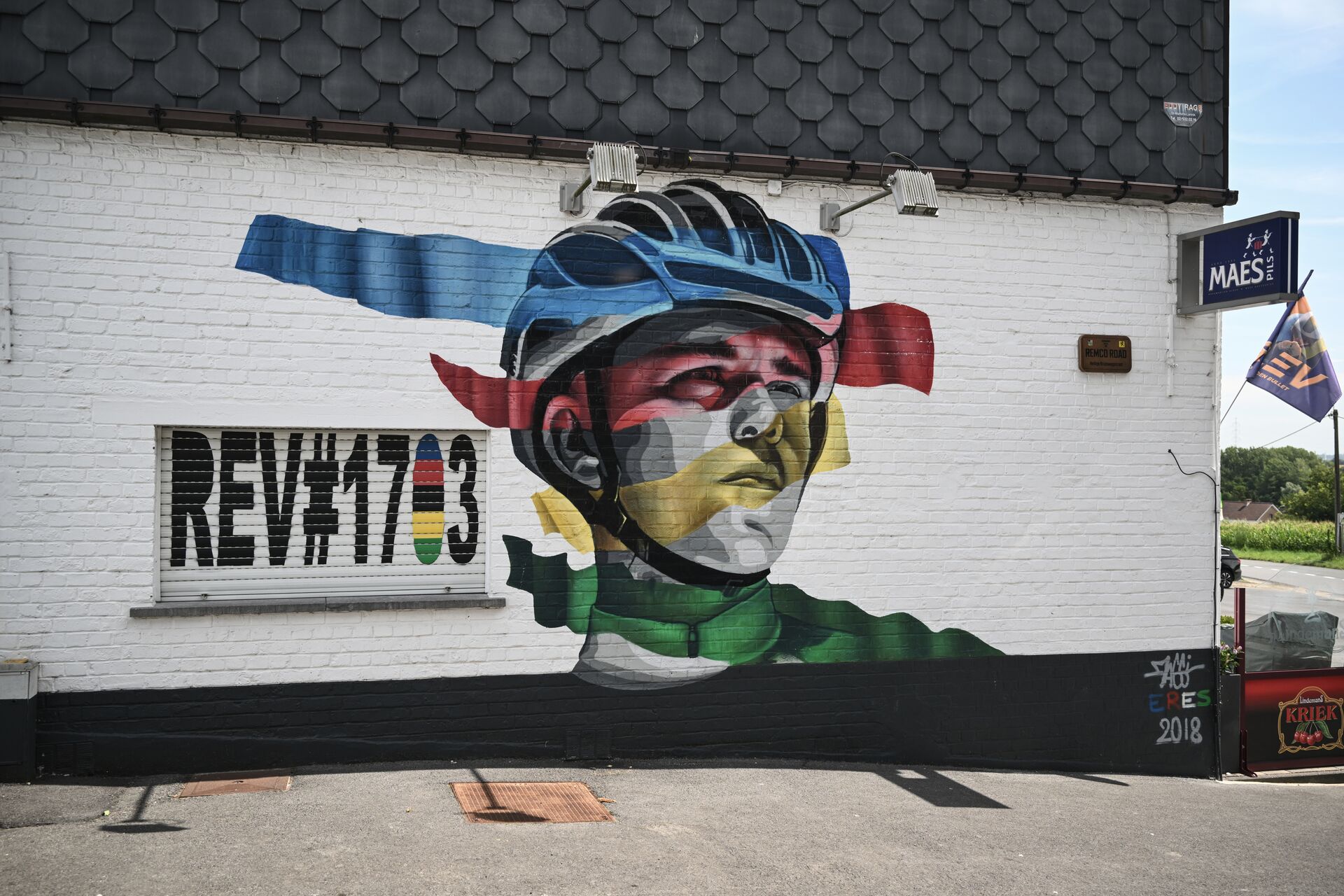 CYCLING IN FLANDERS Remco mural In De Rustberg (c) Grinta!