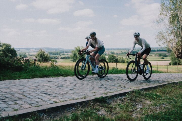 Shoot RPM Souplesse for always-on social media Cycling in Flanders Kwaremont