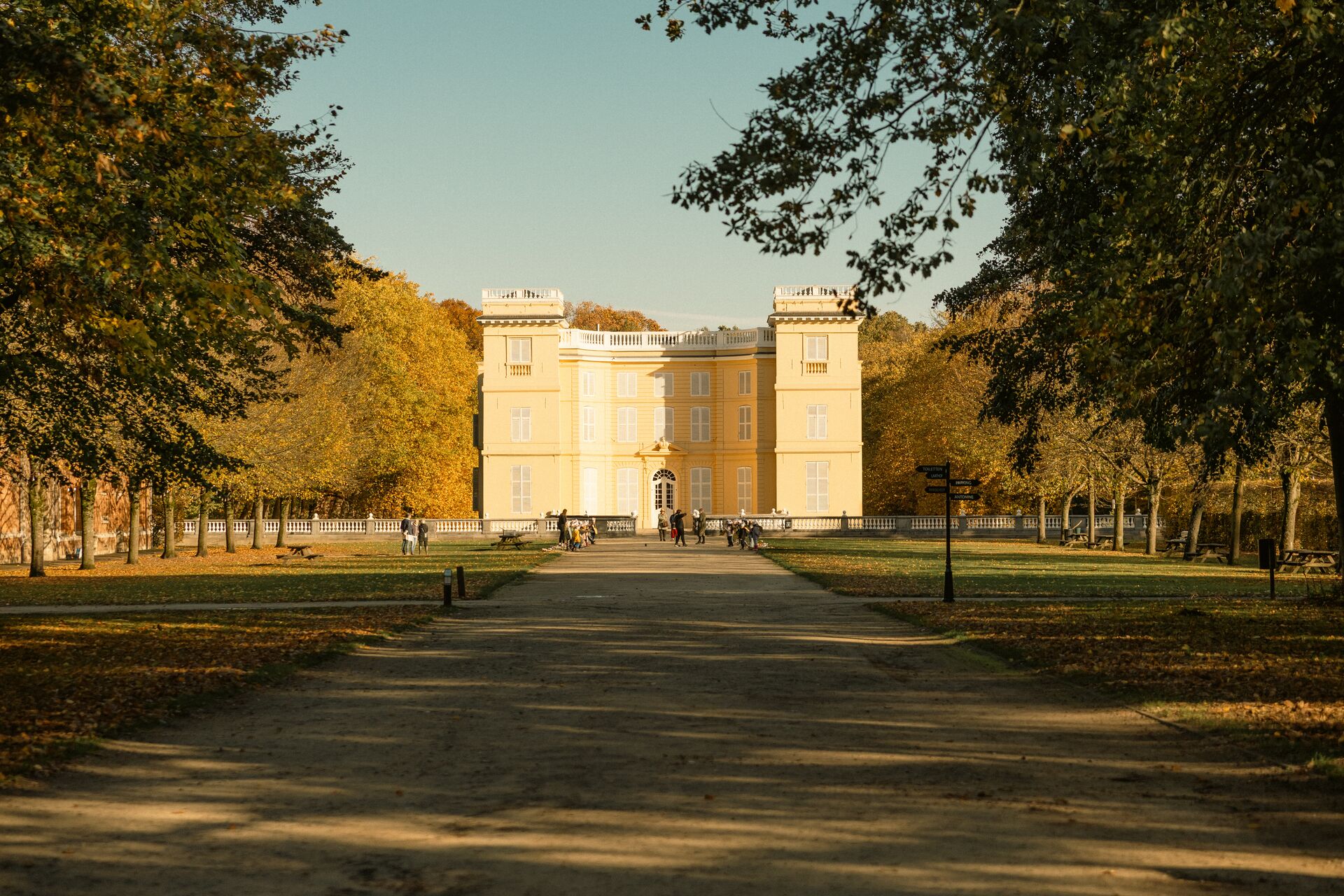 Kasteel d'Ursel (c) veggiewayfarer (4)