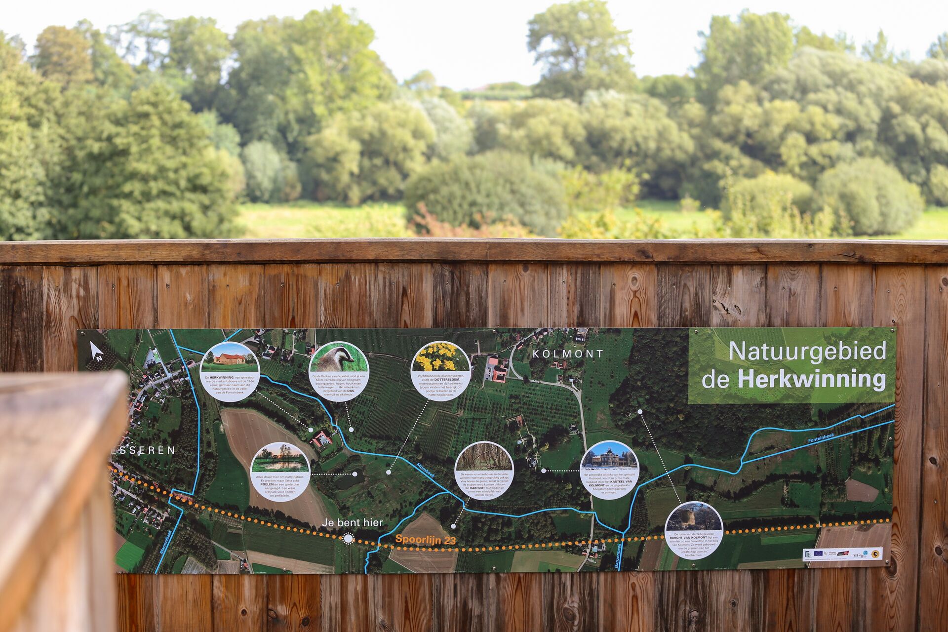 Pittoreske dorpen in Haspengouw PitDorp_Herkvallei_Uitkijktoren (c) Regionaal Landschap Haspengouw en Voeren