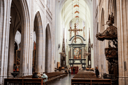 Antwerp is the capital of cool and grandeur. This port city has been seducing anyone with a taste for style for centuries. This was already applicable during the time of Baroque innovator Peter Paul Rubens, and it has not lost an iota of its glamour since. VM Visit - Antwerp (4)