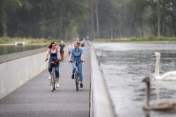 Fietsvakanties_Vlaanderen_Limburg_Genk_Fietsen_door_het_water-10TOP © David Samyn