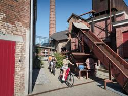 Flanders by bike: Fietsroute 'Fruitige landschappen met pit' Stroopfabriek Borgloon