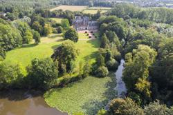 Over the summer 2019, VISITFLANDERS acquired the Steen castle in Elewijt, better known by its nickname ‘the Rubens castle’. The Flemish Master and his wife Hélène Fourment called it their home during five years of their life. This century-old castle had been private property for more than 7 decades. With the support of the Flemish Government, we took the unique opportunity to buy it and turn it into public heritage. Rubens Castle Elewijt 12