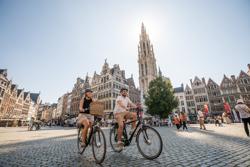 Cycling in Flanders - fietsroute Antwerpse highlights Fietsroute-Antwerpse highlights-KATEDRAAL