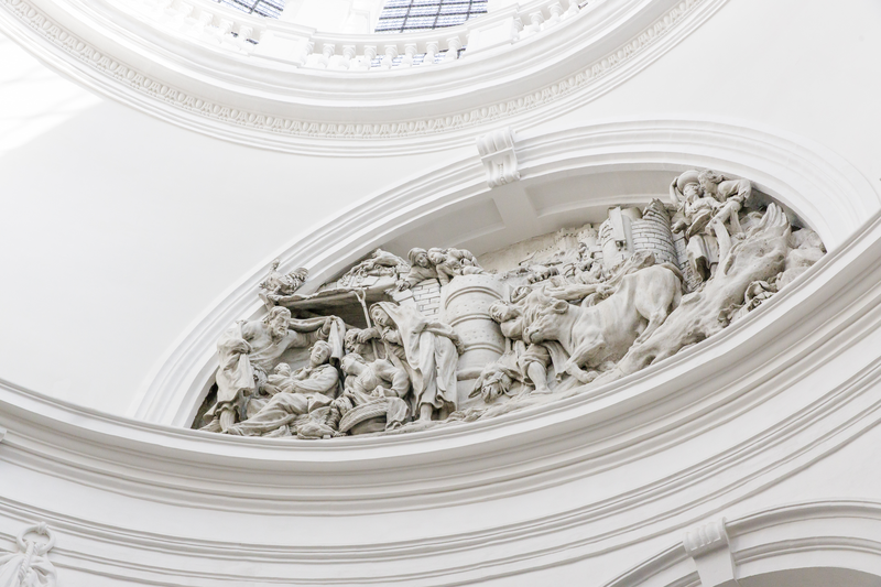 Reliefbogen O.-L.-Vrouw van Hanswijk - Hanswijkbasiliek Mechelen (c) Sophie Nuytten 