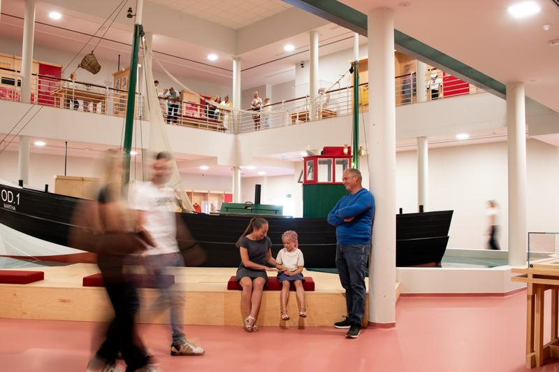 Het NAVIGO Visserijmuseum, oorspronkelijk Nationaal Visserijmuseum, is een museum in Oostduinkerke, een deelgemeente van de Belgische gemeente Koksijde in West-Vlaanderen. NAVIGO brengt erfgoed, kunst, ambacht en de rijke natuur van de Noordzee samen onder één dak. Vissersboot NAVIGO Nationaal Visserijmuseum Oostduinkerke © Sofhie Legein - Gemeente Koksijde (1)