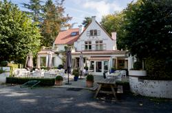 Muziekbos_Bistro Boekzitting© David Samyn voor Toerisme Oost-Vlaanderen