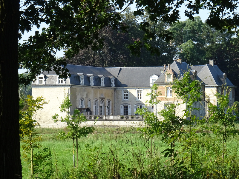 Recreatieve wandelroute 'Treinstapper Hever > Eppegem' van Grote Routepaden Treinstapper Hever - Eppegem Kasteel Relegem (c) Cathy De Gusseme
