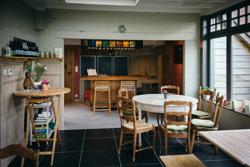 Alle bieren van huisbrouwerij Karrelees zijn ambachtelijke bieren van hoge of lage gisting, met hergisting op de fles en dus met smaakevolutie. Huisbrouwerij Karrelees (c) Huisbrouwerij Karrelees (10)