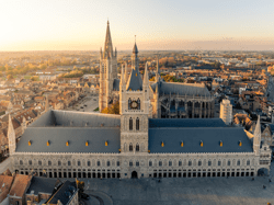 IEPER_Lakenhallen - Ieper © Westtoer