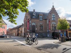 Flanders by bike: Fietsroute 'Fietsen vanuit Leuven - Hageland' Bezoekerscentrum Hagelandse wijn